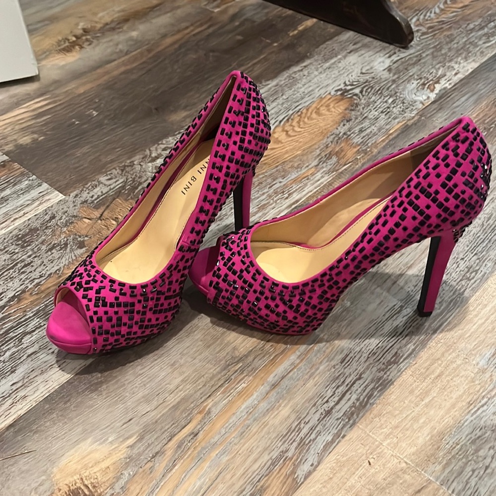 Gianni Bini Hot Pink Heels
